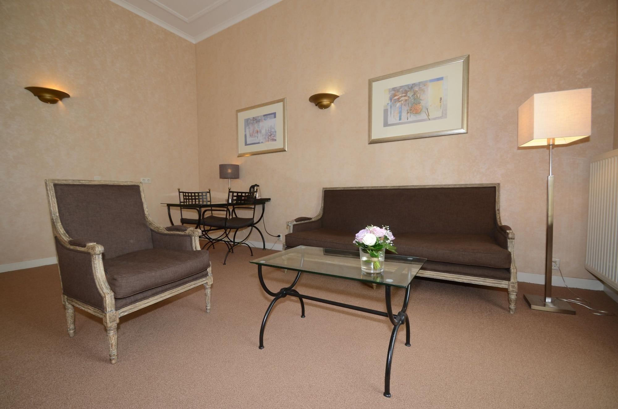 Fletcher Hotel Paleis Stadhouderlijk Hof Leeuwarden Dış mekan fotoğraf